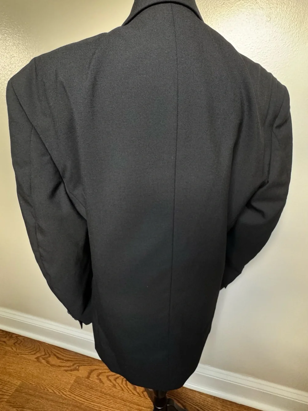 Oscar de la Renta Vintage Men’s Black Tuxedo Jacket 38S Satin Peak Lapel